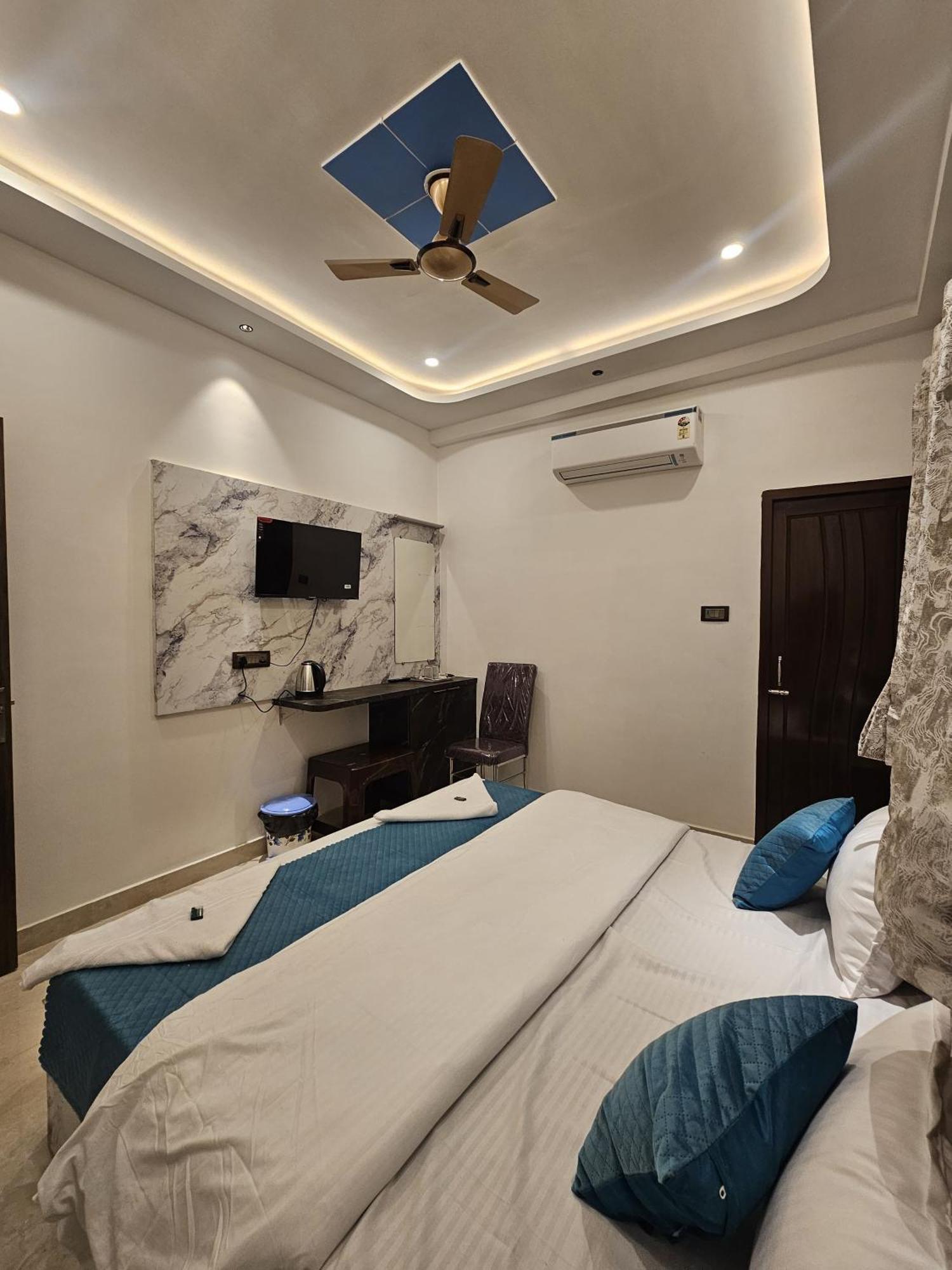 Hotel Mm Grand Varanasi Exterior foto