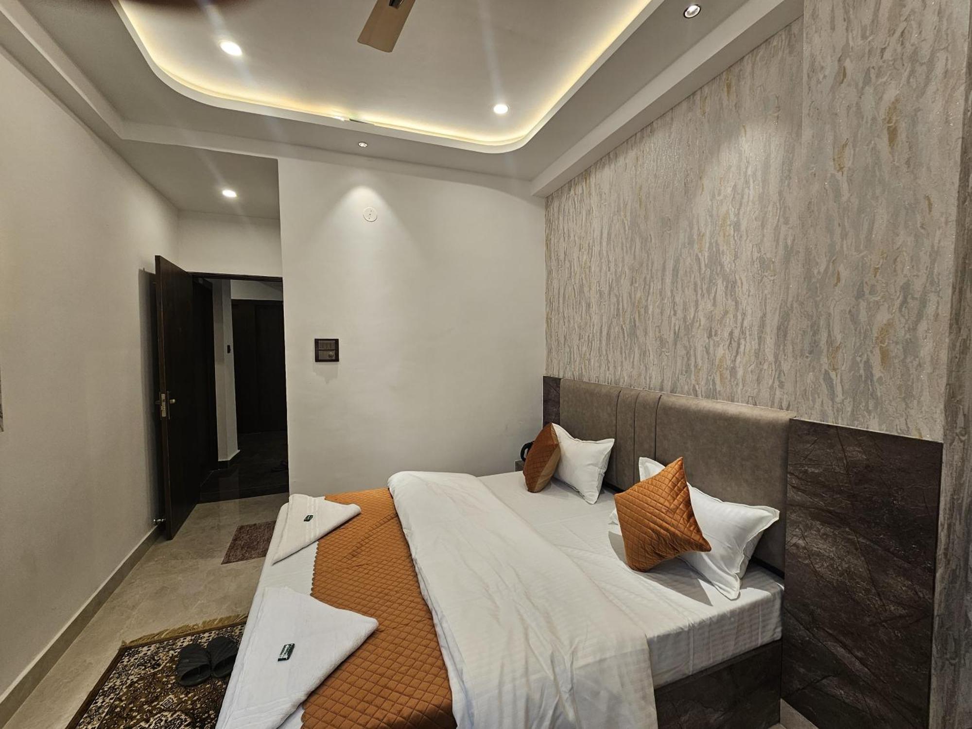 Hotel Mm Grand Varanasi Exterior foto