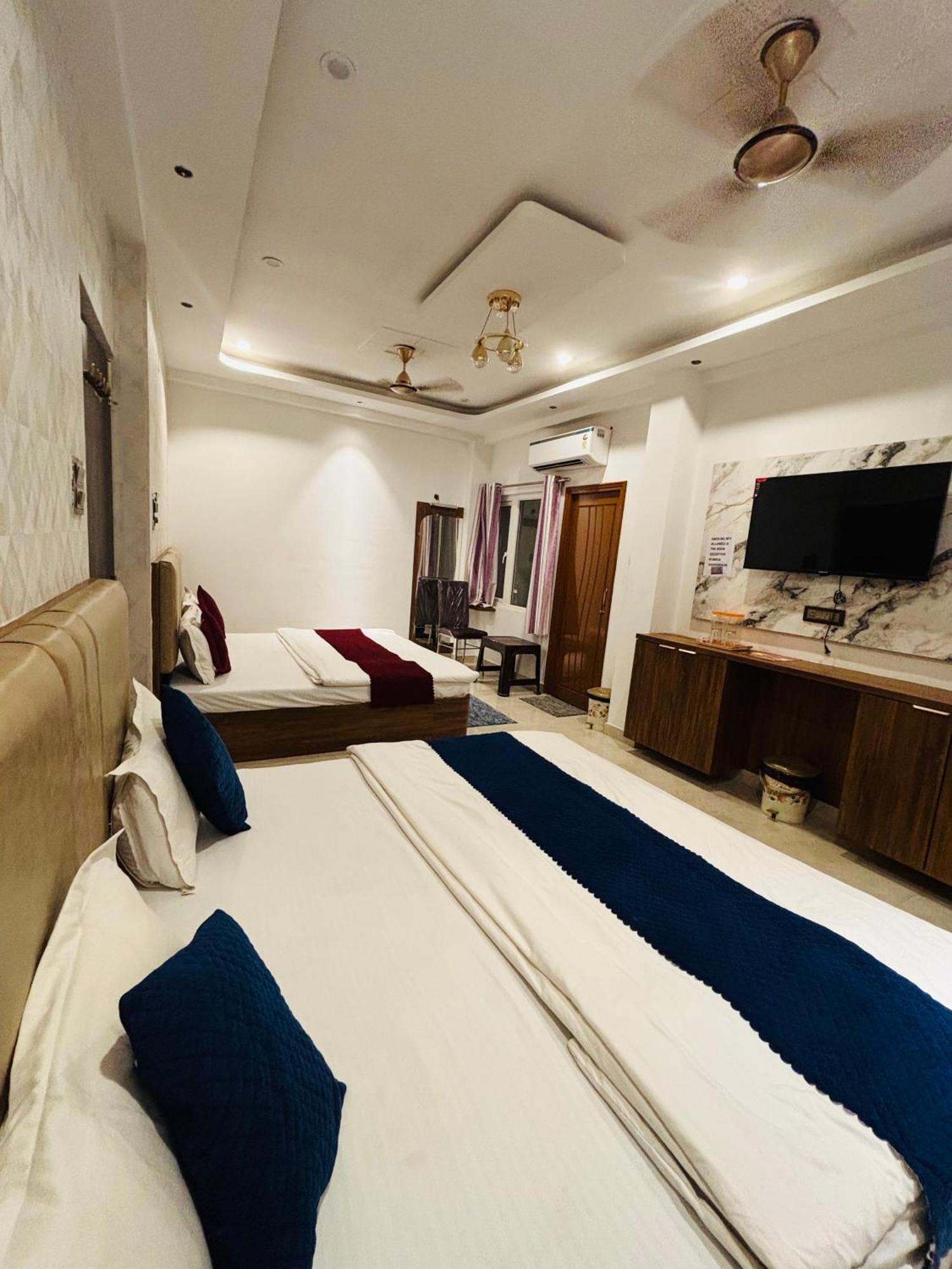 Hotel Mm Grand Varanasi Exterior foto