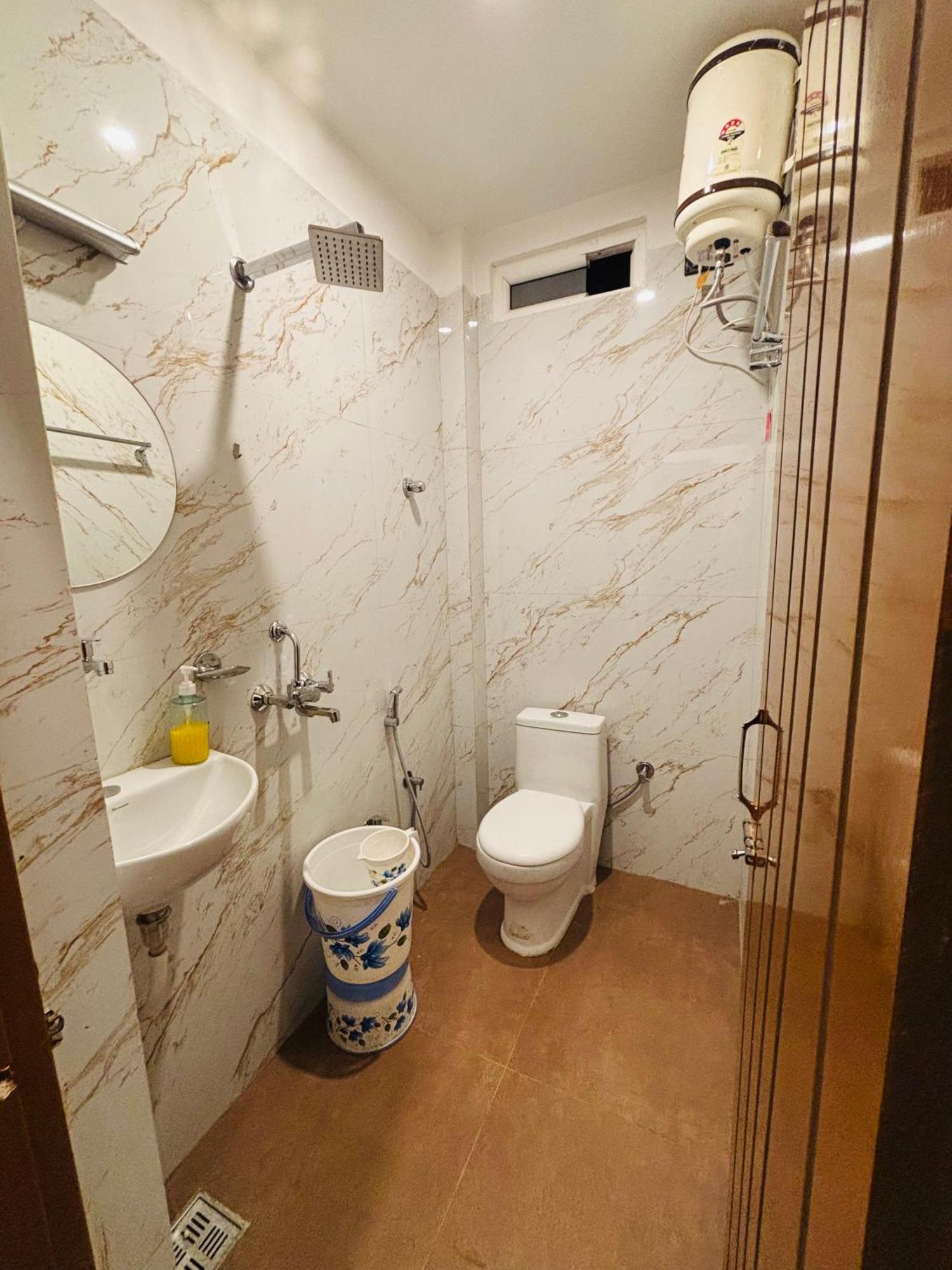 Hotel Mm Grand Varanasi Exterior foto